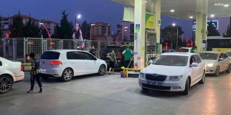 Avukat tabancısını tuvalette unuttu, çalındı