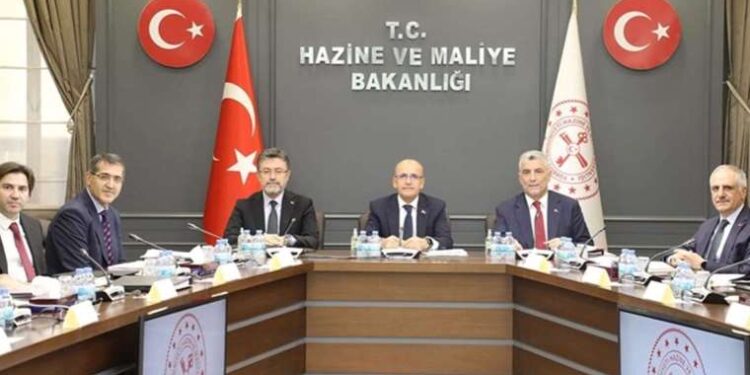 Gıda Komitesi Mehmet Şimşek’in ev sahipliğinde ilk toplantısını yaptı