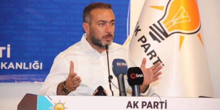 Usulsüzlüklerle anılıyordu: AKP Diyarbakır İl Başkanı istifa etti