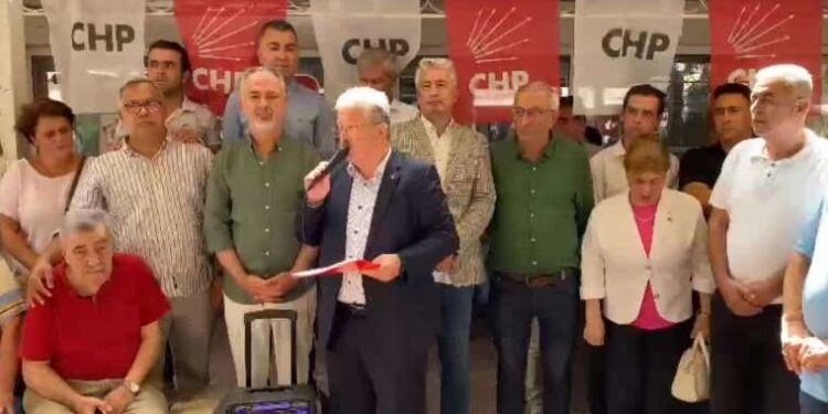 Korkunç cinayet: Kardeşinin boğazını meyve bıçağıyla kesti