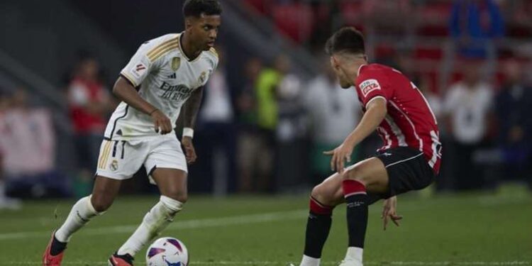 Maltepe’de tekel bayiye kurşun yağdırdı: 3 yaralı