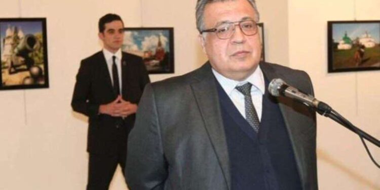 Ruh sağlığı kötü olan kadınların erken doğum riski daha yüksek