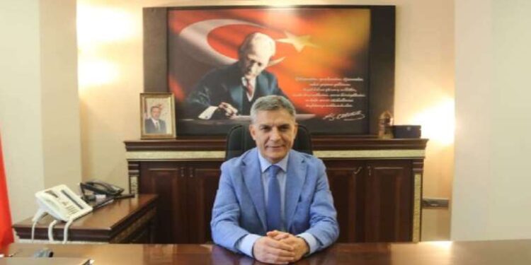 Hava koşulları nedeniyle birçok ilçede denize girmek yasaklandı