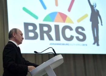 Irak’taki reklam panosunda cinsel içerikli video paniği