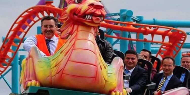 Gökçek’in bürokratından skandal vurgun: Çalışıyor gösterip, maaşlarını aldı