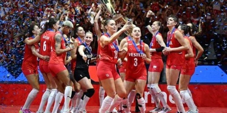 Esenyurt’ta çiğ köftecide ‘tekmeli’ kavga!