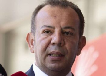Tanju Özcan için nihai karar verildi: 'Kına yakabilirler'