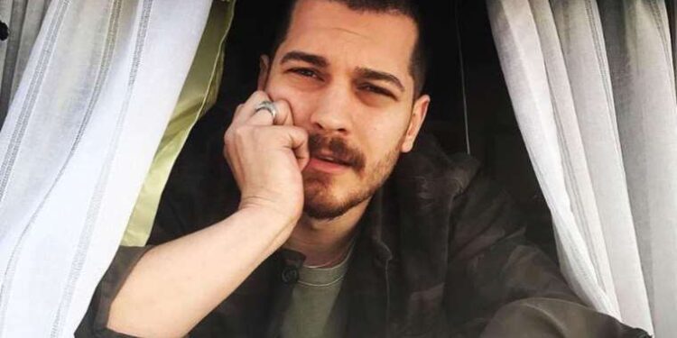 Çağatay Ulusoy’un yeni filmi ‘Biz Bir Aileyiz’in çekimleri iptal edildi