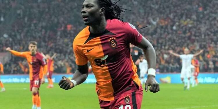 Galatasaray'dan ayrılan Bafetimbi Gomis'in yeni adresi belli oldu