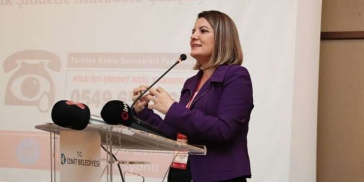 İzmit Belediyesi işçisine yüzde 22 ek zam