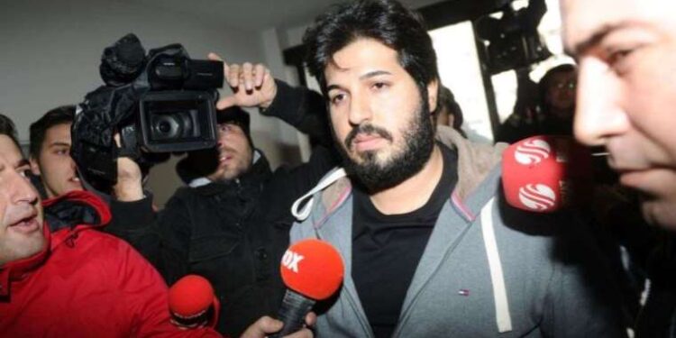 400 bin liralık aidat borcu birikti: Reza Zarrab’ın dairelerine haciz kondu
