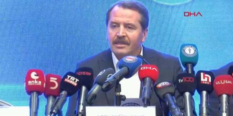 Tenerife Wildfire: Conditions improve, thousands still evacuated