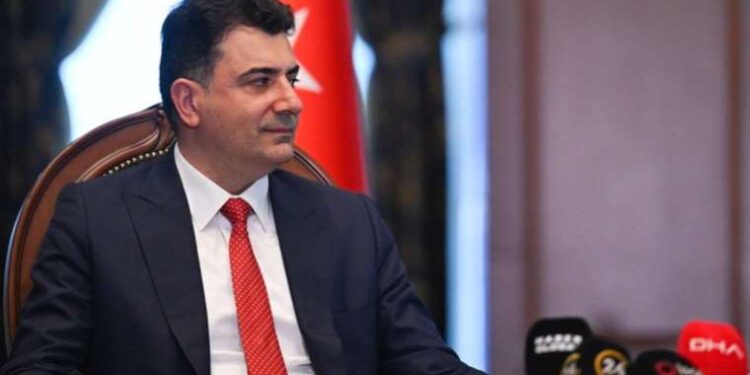 CHP milletvekili Zeynel Emre’den ‘parayla vatandaşlık’ soruları