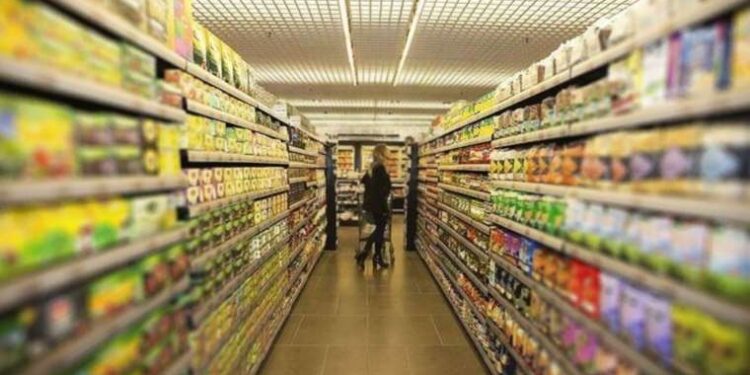 Fitch, ABD'de tüketici harcamalarında bu yılın son çeyreği itibarıyla yavaşlama bekliyor