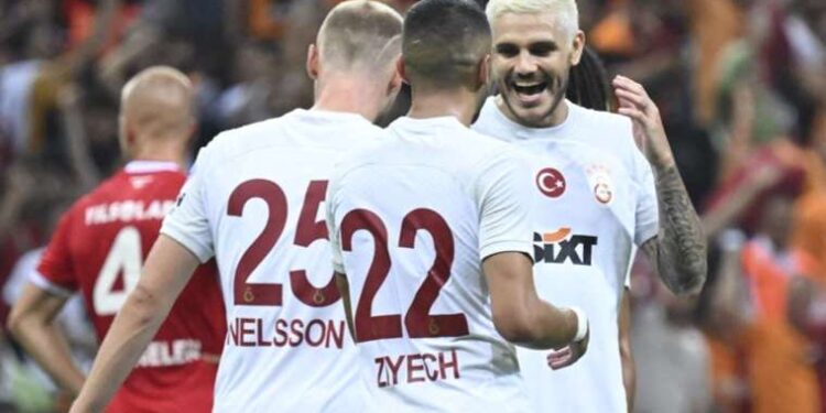 Galatasaray'da Mauro Icardi, Burak Yılmaz'ın rekorunu egale etti
