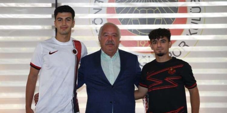 10 yıldır bitirilemeyen Ankara-İzmir Yüksek Hızlı Tren Meclis gündeminde