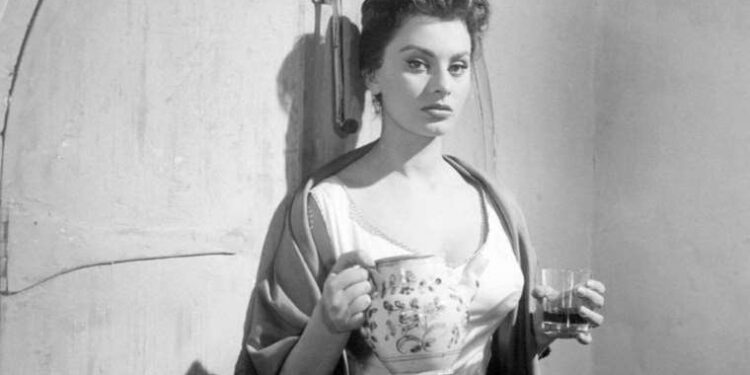 Sophia Loren kimdir, kaç yaşında, nereli? Sophia Loren’in sağlık durumu nasıl?