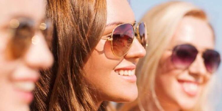 Güneş gözlüğünde hangi renk, ne zaman tercih edilmeli?