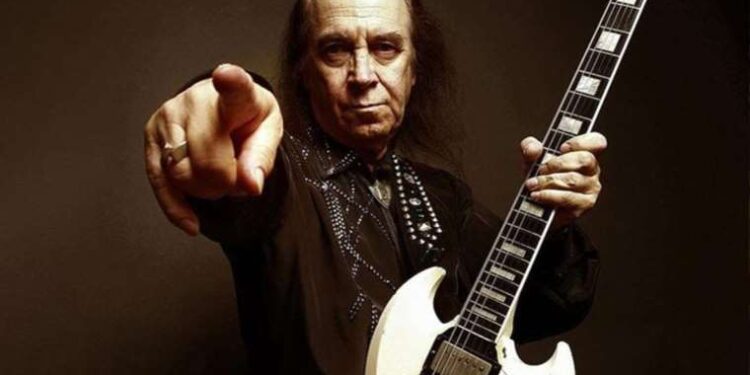 Kanat Atkaya, Erkin Koray’ın kendisine yazdığı mektubu paylaştı: Dikkat çeken ‘Cumhuriyet değerleri’ vurgusu