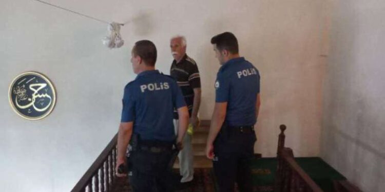 Gözaltındaki rapçiler adliyeye sevk edildi: ‘Muti’ aranıyor