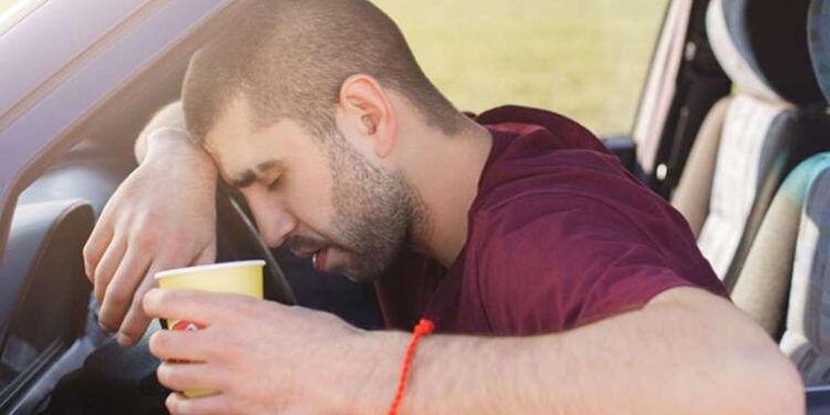 Uzun yolculuklarda tehlike: Yol hipnozu!