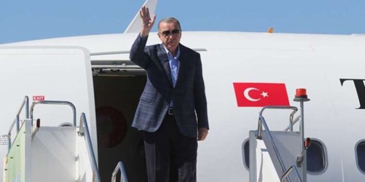 ‘Sarayın kaç uçağı var’ sorusuna Cumhurbaşkanlığı’ndan tek cümlelik cevap