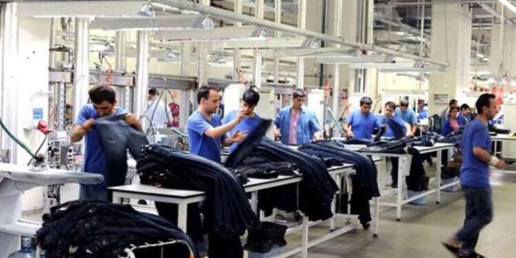 Artan maliyetler tekstil sektörünü zora sokuyor