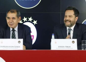 Erden Timur'dan transferde usulsüzlük iddialarına cevap