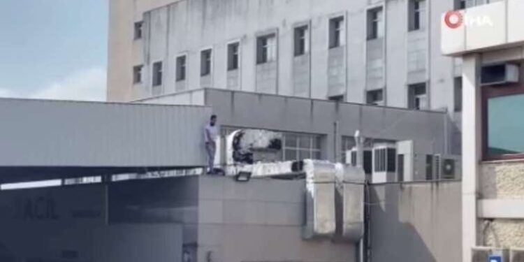 Meloni, restoran ücretini ödemeden kaçan turistlerin hesabını ödedi