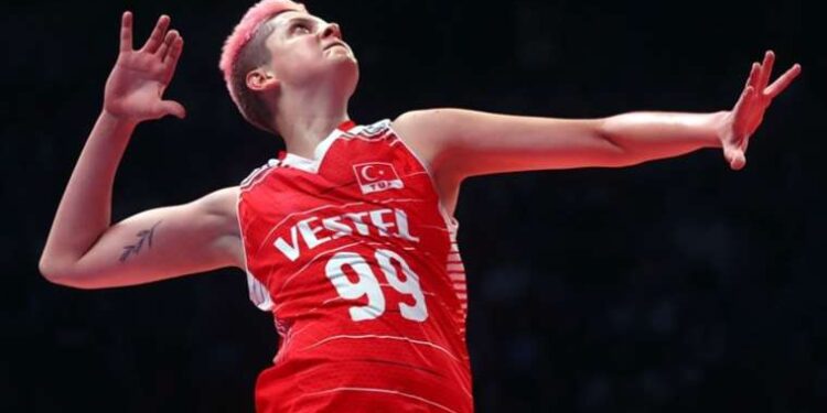 Türkiye tek yürek... Final maçı dev ekranlardan yayınlanacak!