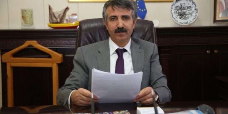 Yeni Kahramanmaraş Valisi Mükerrem Ünlüer kimdir, nereli, kaç yaşında? Mükerrem Ünlüer hangi görevlerde bulundu?