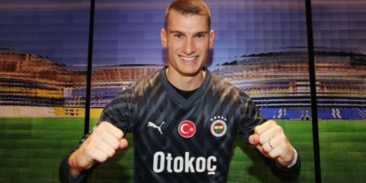 Livakovic transferinin perde arkası: 'Sözünü tuttu, Fenerbahçe'ye imza attı'