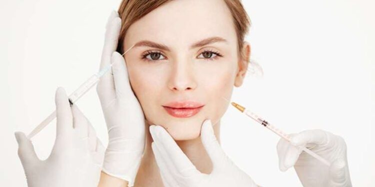 Burun estetiği çılgınlığı: ‘TikTok’ta videolarımı düzenleyemiyorum’