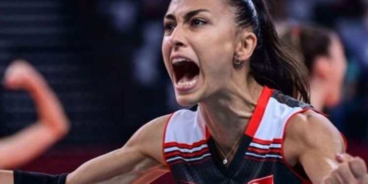 Voleybolda libero ne demek? Voleybolda libero nerede durur Voleybolda liberonun boyu kaç cm olmalı? Voleybolda libero neden farklı forma giyer?