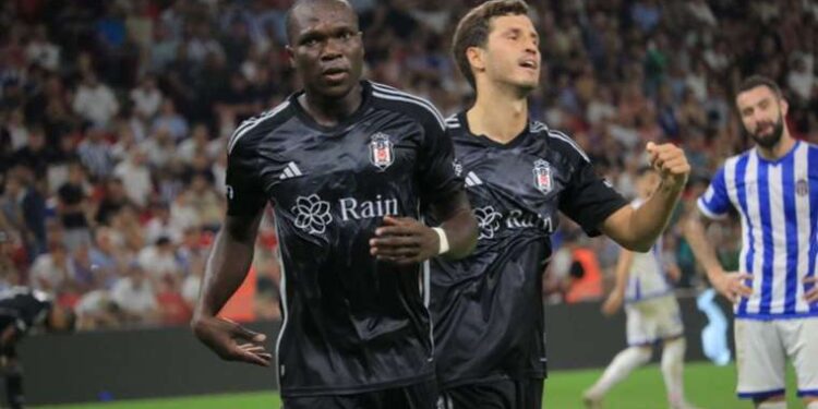Beşiktaş forması giyen Salih Uçan'a İtalya'dan sürpriz teklif
