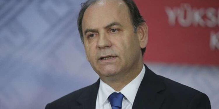 Erdoğan, Türk Hava Kurumu Üniversitesi'ne rektör olarak Arap Dili ve Edebiyatı Profesörü Rahmi Er'i atadı