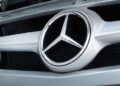 Mercedes'ten rekor: 1 depo yakıtla 1000 kilometre yol katetti...
