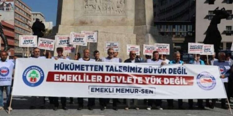 Memur emeklilerinden seyyanen zam talebi