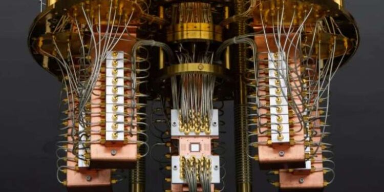 13 yaşındaki çocuğa cinsel istismar iddiası: Mahalleli dövüp, teslim etti!