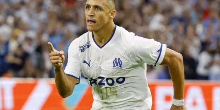 Inter, Alexis Sanchez'i kadrosuna kattı