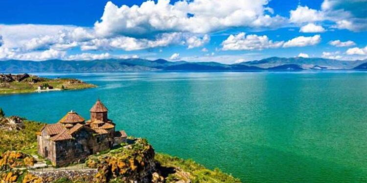 20 kişi devlet hastanesini bastılar: 6 kişi darbedildi