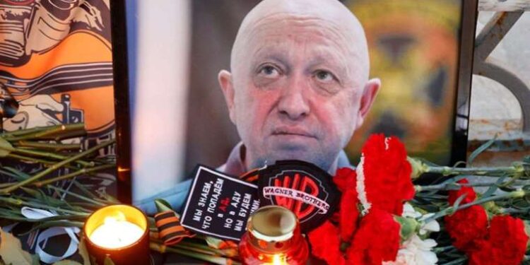 Suudi Arabistan’a dolu yağdı