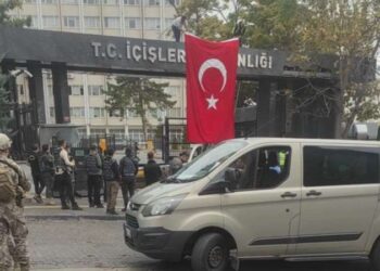 Son dakika... Ankara'da bombalı saldırı girişimi... İçişleri Bakanlığı teröristin kimliğini açıkladı!