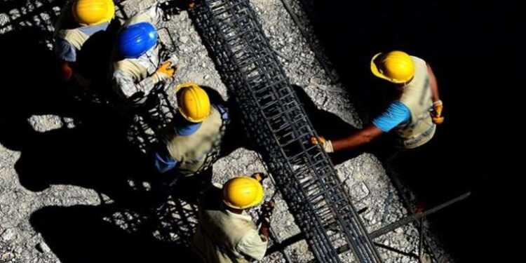 Müteahhitlik sektörü yurt dışında 13 milyar dolarlık iş aldı