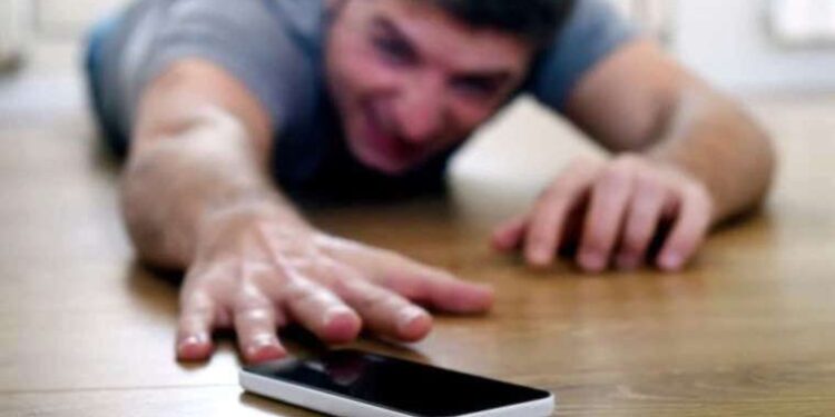 Nomofobi ve iki darbımesel