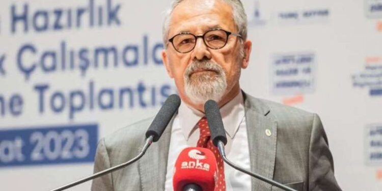 Akrebin soktuğu bebek, yoğun bakımda