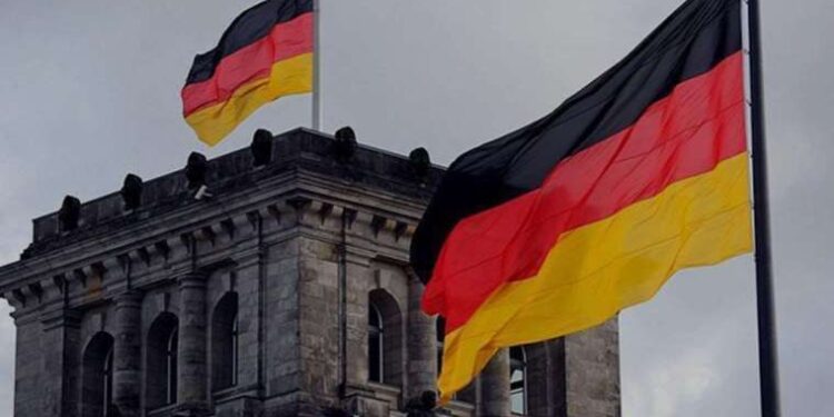 Almanya'nın ihracatı küresel ekonomideki durgunlukla gerilemeye devam etti