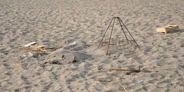 Afyonkarahisar’da kamyonet ile otomobil çarpıştı: 2 ölü, 5 yaralı!