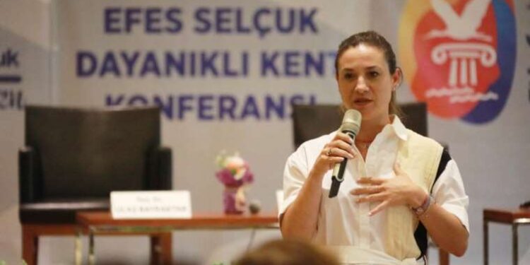 Sengel: Güçlenerek, dayanışarak daha dayanıklı bir kent olmak adına adım atacağız