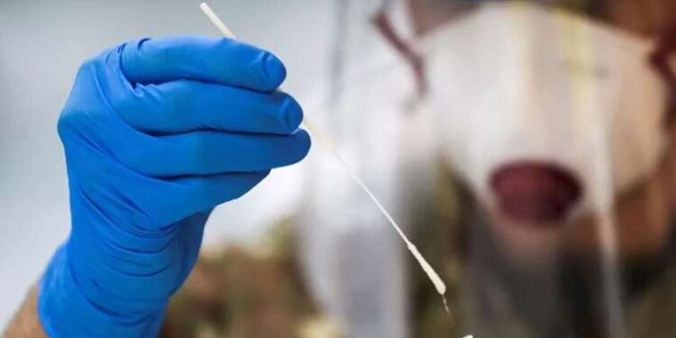 Uzman görüşleri: Türkiye’de de görülen Eris varyantı tehlikeli mi?